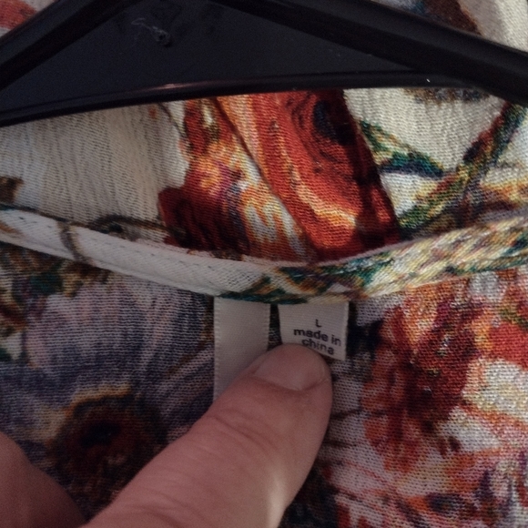 Like New Floral kimono - Picture 8 of 10